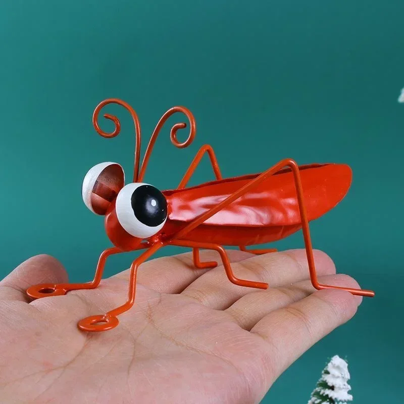 Garden Cute Metal Grasshopper  - đánh giá và giá Resin Art Tree